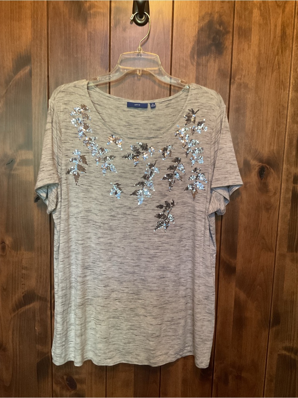 Apt. 9 Light Heather Gray Sequin Floral Short Sleeve Tee
